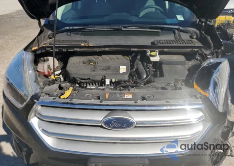 2018 Ford Escape Se z USA, uszkodzony, nr VIN 1FMCU9GD4JUD48310